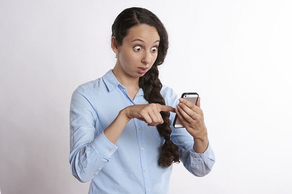 Surprise ! Quand votre téléphone est bloqué pendant 47 ans par votre fils de 2 ans... 